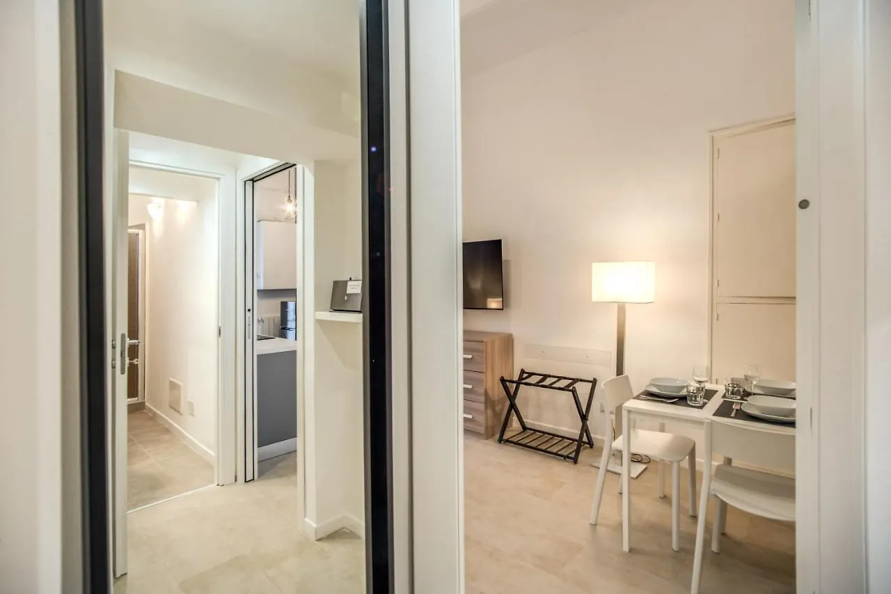 Newly Renovated Apartment By The Vatican Rome Italy