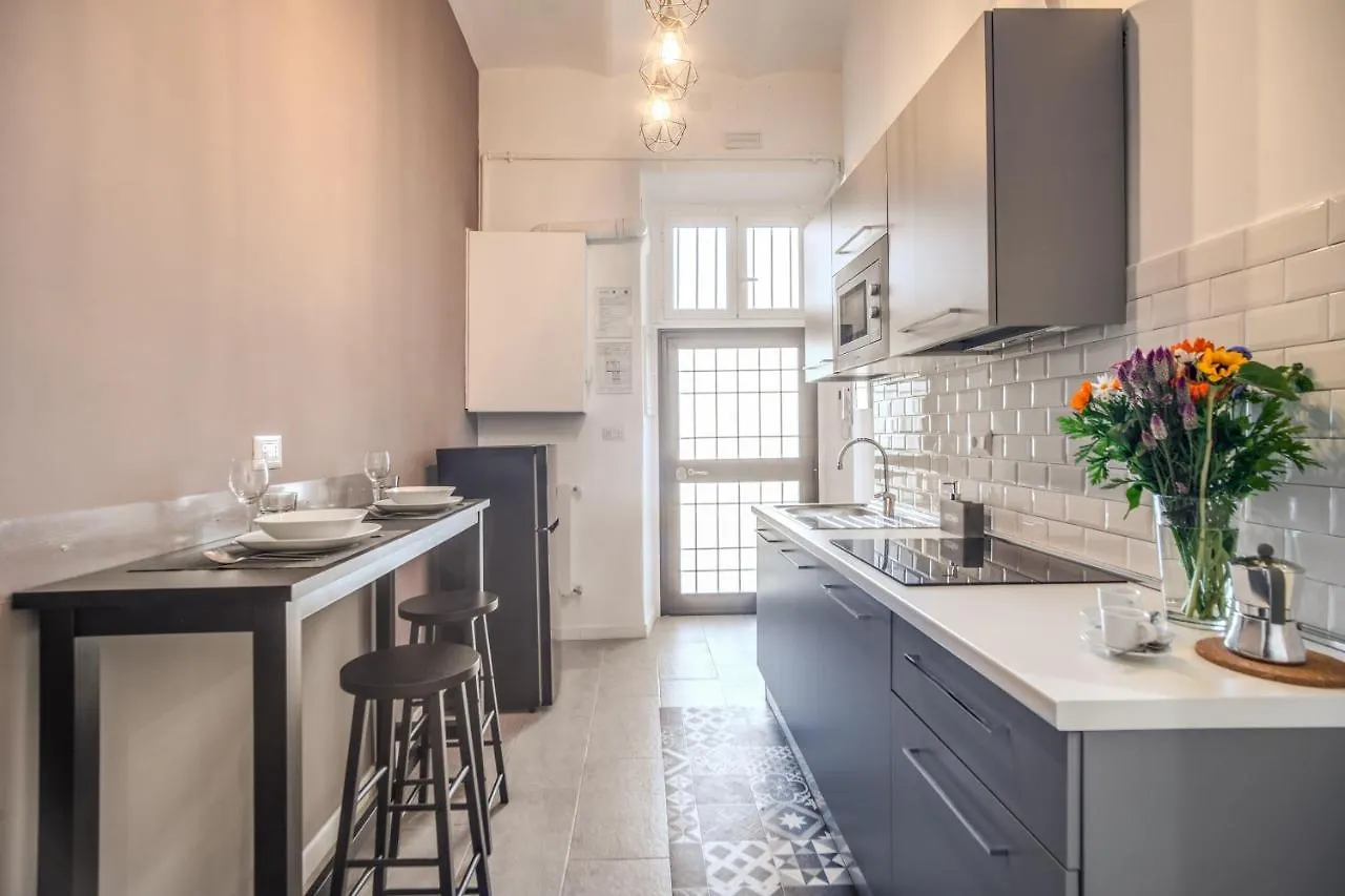 Newly Renovated Apartment By The Vatican Rome