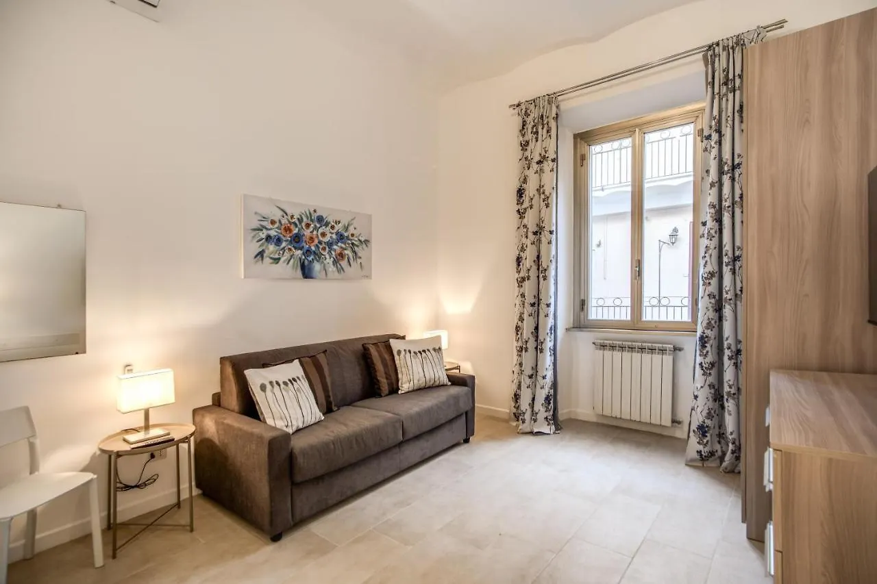 Newly Renovated Apartment By The Vatican Rome