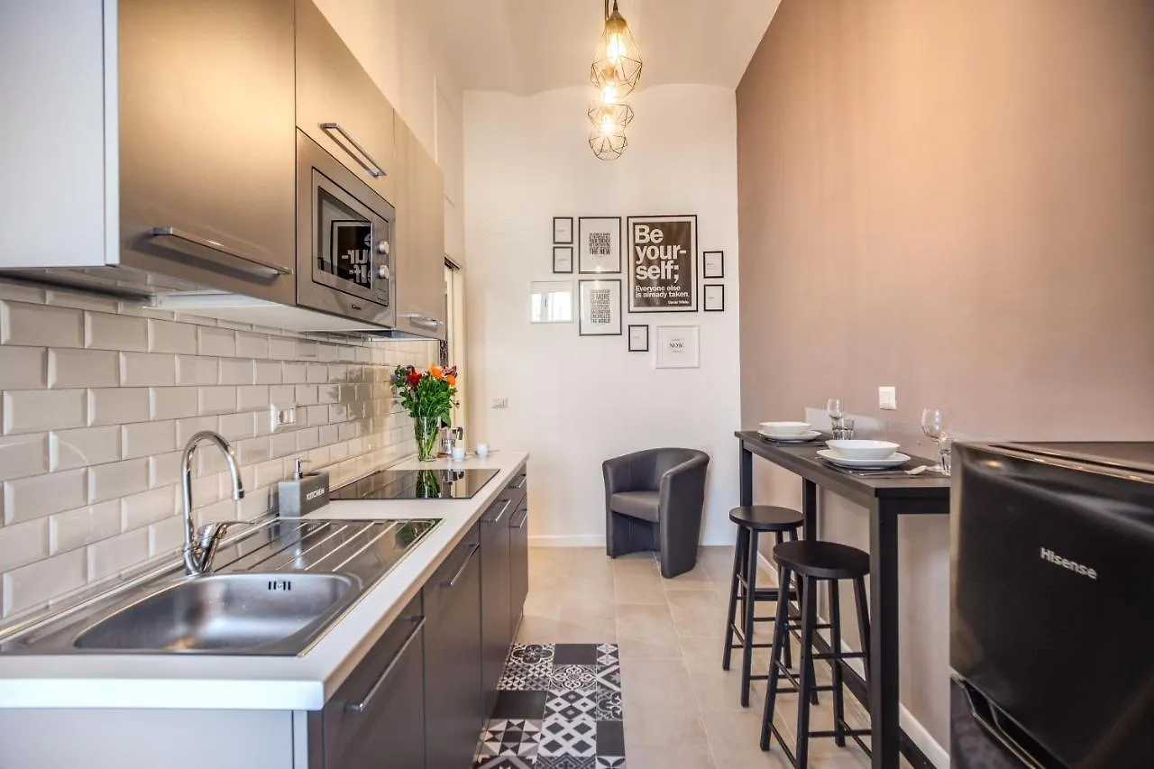 Newly Renovated Apartment By The Vatican Rome