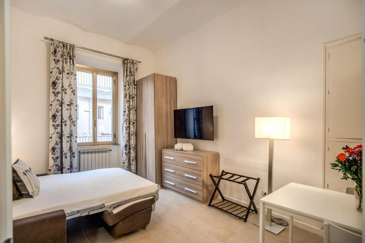 Newly Renovated Apartment By The Vatican Rome Italy