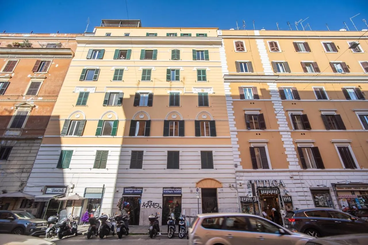 Newly Renovated Apartment By The Vatican Rome