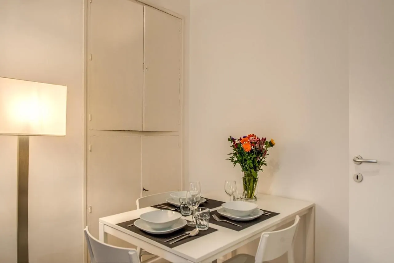 Newly Renovated Apartment By The Vatican Rome